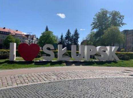 Slupsk Forest Premium Hotel Apartament M6 - Kaszubska Street 18 - Wifi Netflix Smart Tv50 - Two Bedrooms Two Extra Large Double Beds - Up To 6 People Full - Pleasure Quality Stay (Adults Only) Exterior photo