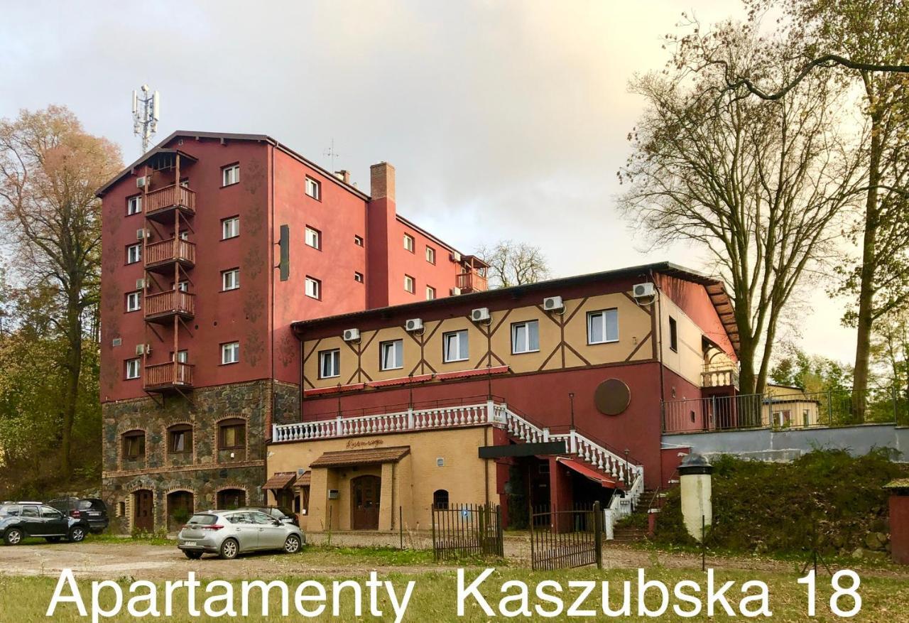 Slupsk Forest Premium Hotel Apartament M6 - Kaszubska Street 18 - Wifi Netflix Smart Tv50 - Two Bedrooms Two Extra Large Double Beds - Up To 6 People Full - Pleasure Quality Stay (Adults Only) Exterior photo